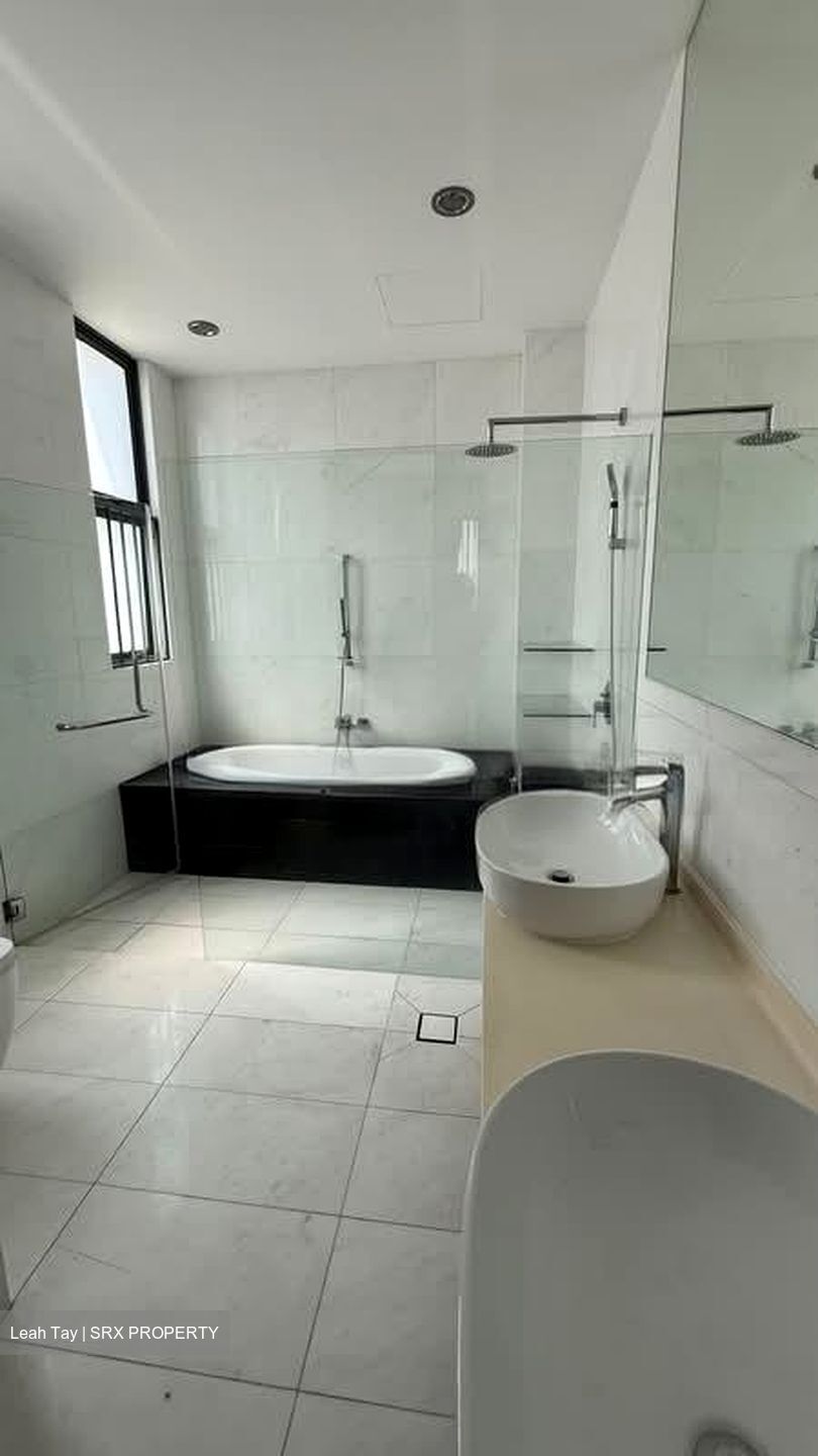 Ponggol Twenty-fourth Avenue (D19), Detached #578586051